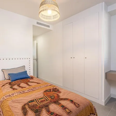 Διαμέρισμα Exclusive 3-bedroom Designed For Enjoying The Mediterranean Lifestyle Εστεπόνα