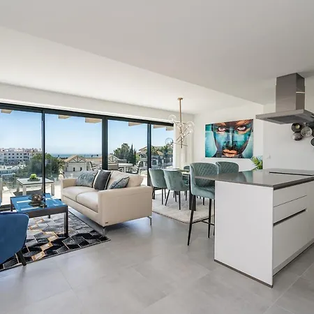 Apartment Exclusive 3-bedroom Designed For Enjoying The Mediterranean Lifestyle Estepona